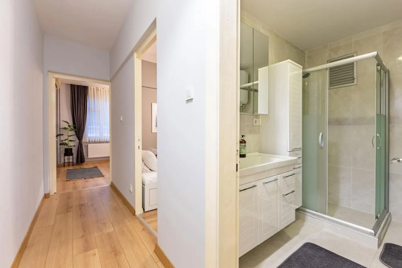 Central Flat Near Top Attractions In Nisantasi Apartment Istanbul